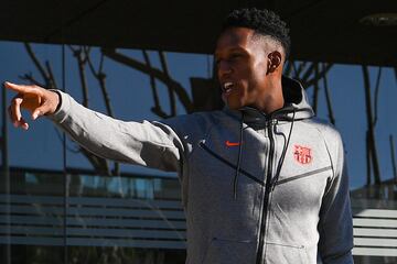 El pase del jugador finalmente se dio por 11,8 millones de euros, con una cláusula de rescisión de 100 millones de euros