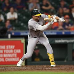 Astros big bats fall to Athletics small ball