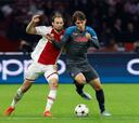 El Ajax rechazó intercambiar camisetas con el Nápoles