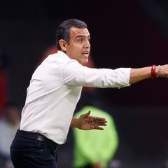 Ricardo Cadena: “Del arbitraje no hablo, pero es terrible”