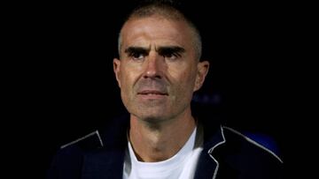 EIBAR, SPAIN - NOVEMBER 20: Head coach Gaizka Garitano of SD Eibar looks on before the LaLiga Smartbank match between SD Eibar and Deportivo Alaves at Estadio Municipal de Ipurua on November 20, 2022 in Eibar, Spain. (Photo by Ion Alcoba/Quality Sport Images/Getty Images)