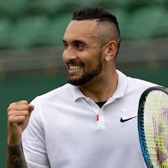 Kyrgios se toma Wimbledon como unas vacaciones