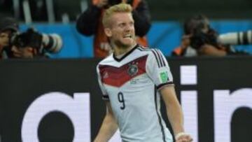 Andr&eacute; Schurrle celebra su gol ante Argelia en el Mundial.