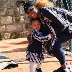 Serena Williams calienta motores en Wimbledon con el apoyo de su hija Alexis
