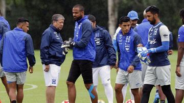 El entrenador de Honduras, Hernán Darío Bolillo Gómez, tiene plantel completo para enfrentar a Panamá en su partido de la eliminatoria de la Concacaf