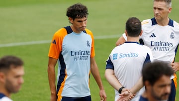 Jesús Vallejo, en un entrenamiento con el Real Madrid esta pretemporada.