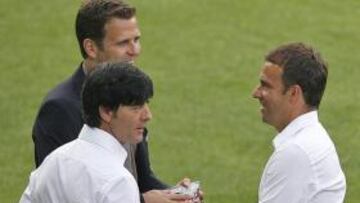 Bierhoff: "Tras ver lo que han hecho en el torneo, España está por encima"