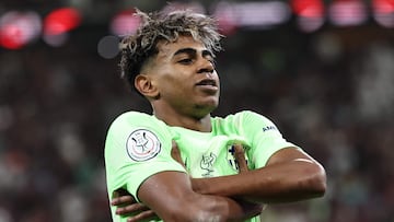 Barcelona's Spanish forward #19 Lamine Yamal celebrates scoring his team's second goal during the Spanish Super Cup semi-final football match between Athletic Bilbao and Barcelona at the King Abdullah Sport City in Jeddah on January 8, 2025. (Photo by FADEL SENNA / AFP)