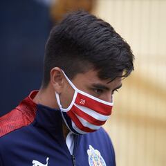 Plantel de Chivas no se distrae por el regreso de aficionados al estadio