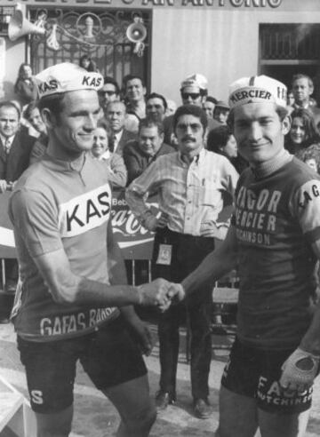 Logró 12 victorias de etapa en la Vuelta a España y la clasificación por puntos en los años 1972 y 1974, 