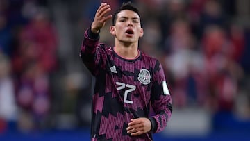 Chucky Lozano dio negativo a Covid-19 y se reincorporará con el Napoli