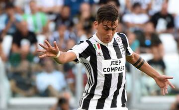 Dybala of Juventus in action during the Serie A match between Juventus and Cagliari Calcio at Allianz Stadium on August 19