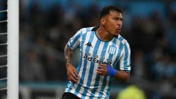 Racing's Colombian forward Roger Martinez celebrates after scoring a goal during the Copa Sudamericana group stage first leg match between Argentina's Racing and Brazil's Red Bull Bragantino at the El Cilindro Stadium in Buenos Aires on April 10, 2024. (Photo by Luis ROBAYO / AFP)