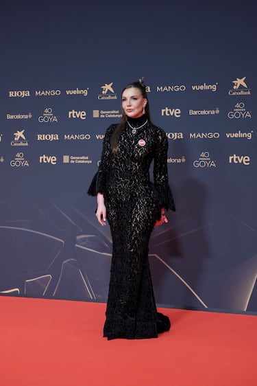 La comunicadora y abogada Inés Hernand posa en la alfombra roja de la 40º edición de los Premios Goya.