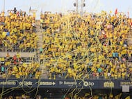 La afición del Cádiz CF, en un partido en el Nuevo Mirandilla.