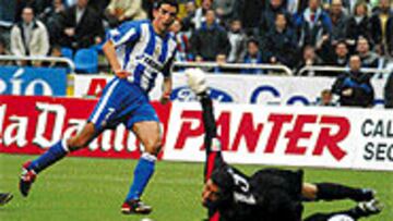 <B>EL PICHICHI GANÓ AL ZAMORA</B>. Makaay marcó dos goles y decantó a su favor el duelo ante el portero menos goleado del campeonato.