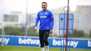 Lucas P&eacute;rez, una de las armas del Alav&eacute;s, en un entrenamiento. 