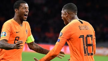 Goleada de Holanda sobre Estonia con goles de Wijnaldum y Boadu, en la foto.