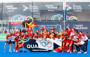 Las RedSticks, celebrando su clasificación olímpica, el pasado jueves.