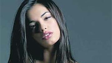 <b>TODA UNA MUJER.</B> esta belleza tiene carácter.