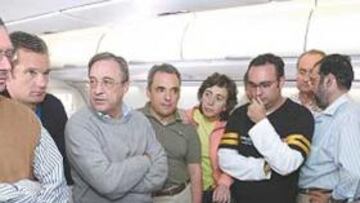 <b>CONSTERNACIÓN. </b>Ruiz-Gallardón y el resto de la delegación supieron del ataque terrorista en pleno viaje.