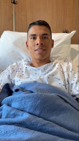 Reaparece Kevin Mier tras su fractura