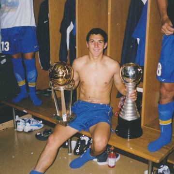 Burdisso jugó pocos minutos, pero la alegría por derrotar al Madrid fue inmensa