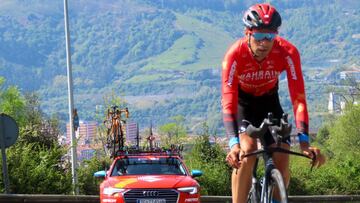 Mikel Landa reconoce la contrarreloj de la Itzulia 2021.