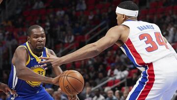 Dec 8, 2017; Detroit, MI, USA; Golden State Warriors forward Kevin Durant (35) passes defended by Detroit Pistons forward Tobias Harris (34) in the first half at Little Caesars Arena. Mandatory Credit: Rick Osentoski-USA TODAY Sports