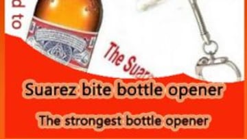 Abrebotellas con el muñeco de Luis Suárez.