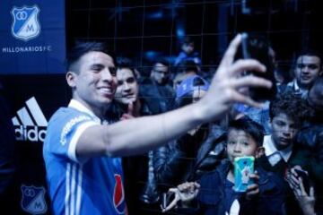 Millonarios presentó su nueva camiseta y su plantilla para este 2017