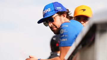 Formula One F1 - Abu Dhabi Grand Prix - Yas Marina Circuit, Abu Dhabi, United Arab Emirates - November 20, 2022 Alpine's Fernando Alonso during the driver parade before the race REUTERS/Aleksandra Szmigiel