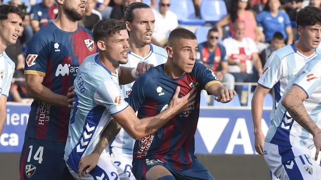 Málaga – Huesca: TV, horario y cómo ver LaLiga Hypermotion online