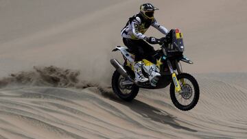 Dakar Rally - 2019 Peru Dakar Rally - Stage 2 from Pisco to San Juan de Marcona, Peru - January 8, 2019 Rockstar Husqvarna Racing's Pablo Quintanilla in action during the race REUTERS/Carlos Jasso