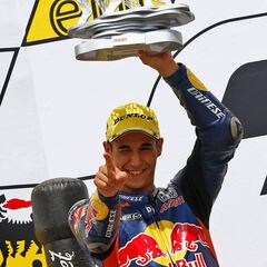 El mundo del motociclismo no olvida a Luis Salom