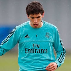 Vallejo apura sus opciones para estar ante la Juve: hoy tocó balón