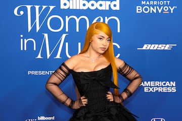 Ice Spice durante los Billboard Women in Music Awards.
