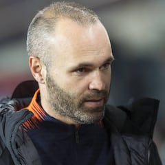 Iniesta: foto triste de un adiós