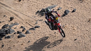 Ricky Brabec con la Honda durante el Dakar 2026.