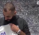 ¿Qué es el Madrid para Benzema?
Mira a la camiseta y deja una frase que va a emocionar