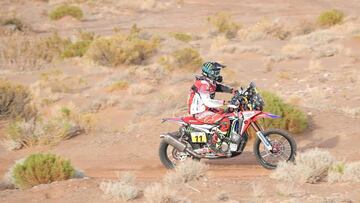 BAS01. JUJUY (ARGENTINA). 05/01/2017.- El piloto español Joan Barreda Bort durante la cuarta etapa del Dakar 2017 entre San Salvador de Jujuy en Argentina y Tupiza en Bolivia hoy, 5 de enero de 2017. EFE/Nicolás Aguilera
PUBLICADA 06/01/17 NA MA23 1COL