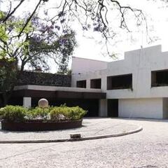 Subastan y compran la mansión del Chapo Guzmán en México