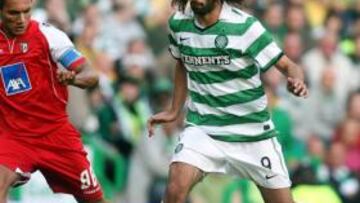 <b>REFERENCIA. </b>Samaras es un nueve corpulento de 1,91 metros.