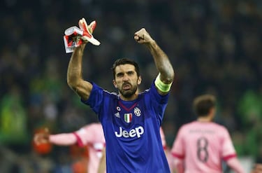 Buffon: "My son's a big fan of Barça's 'MSN' trident - he's got impeccable taste!"