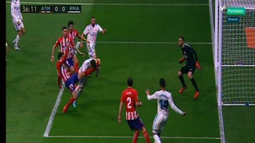 Patada de Lucas a Ramos en la cara.