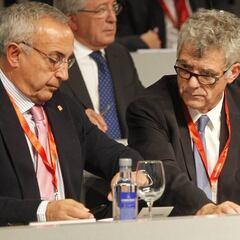 Villar humilla a Jorge Pérez y mantiene el pulso al Gobierno