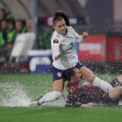 Alex Morgan reacts after win over Canada in San Diego