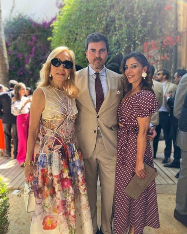 Carmen Lomana  durante la Feria de Sevilla 2023.