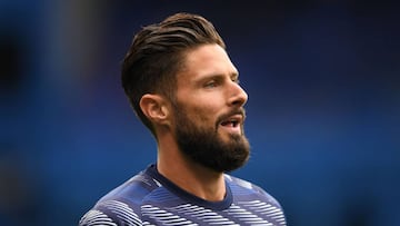 London (United Kingdom), 03/10/2020.- Olivier Giroud of Chelsea warms up ahead of the English Premier League match between Chelsea and Crystal Palace in London, Britain, 03 October 2020. (Reino Unido, Londres) EFE/EPA/Mike Hewitt / POOL EDITORIAL USE ONLY