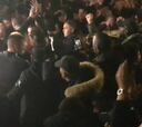 ¡Cinco jugadores del PSG salieron a cantar con los hinchas!